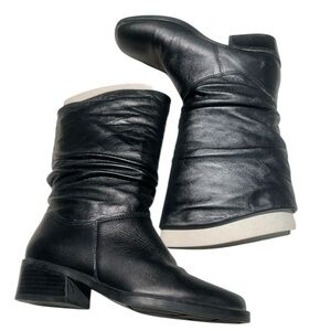 VINTAGE 90s/Y2K St. John’s Bay Black Leather Slouch Boots - Size 6B
